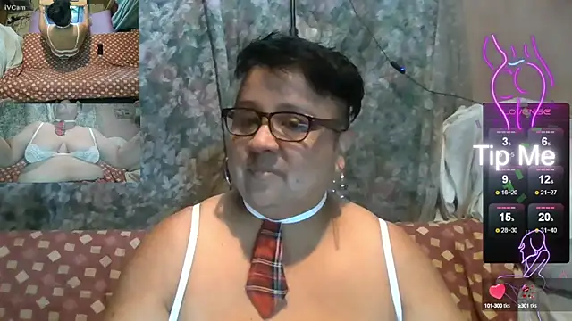 erinadarling79 online show from 09.18.25