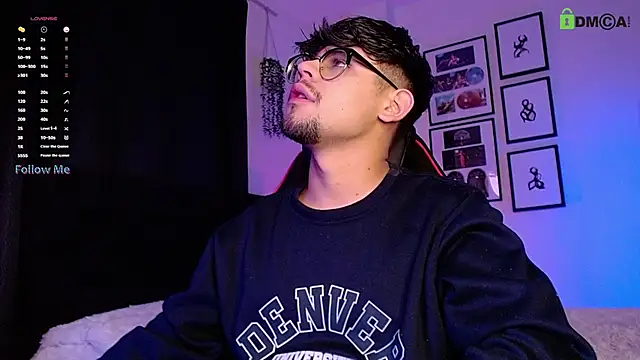 Snapshot of isaac-saenz chatting on 11.26.25 isaac-saenz online show from 11.26.25