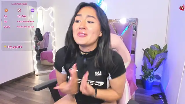 LUDO KITTY TAY online show from 02.18.25