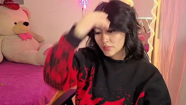 LUDO KITTY TAY online show from 10.07.25