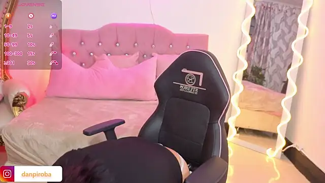 LUDO KITTY TAY online show from 10.15.25