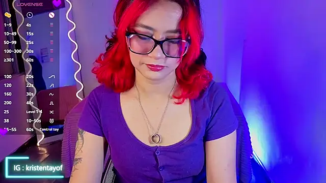 Snapshot of kristen_tay chatting on 11.04.25 kristen tay online show from 11.04.25