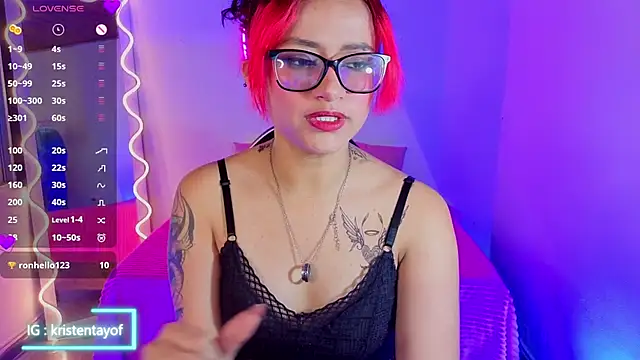 Snapshot of kristen_tay chatting on 11.20.25 kristen tay online show from 11.20.25