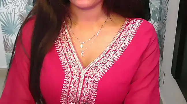 Snapshot of jenifermedow chatting on 02.17.25 jenifermedow online show from 02.17.25