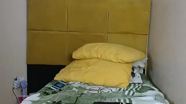 ChloeBab online show from 11.14.25