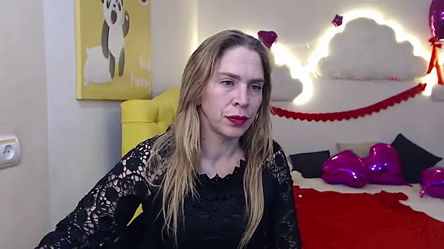 TessaDaybreak online show from 03.04.25