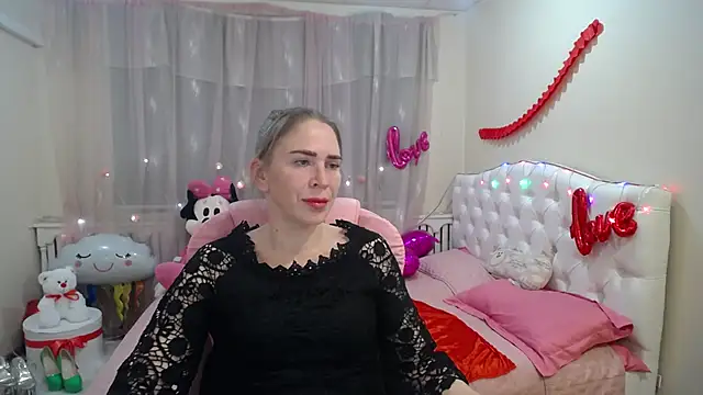 TessaDaybreak online show from 03.12.25