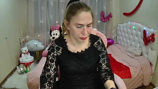 TessaDaybreak online show from 03.21.25