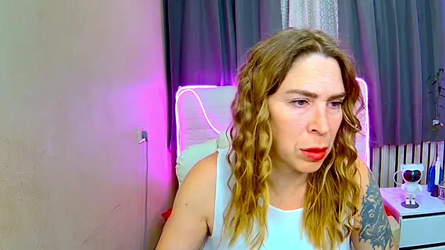 TessaDaybreak online show from 09.12.25