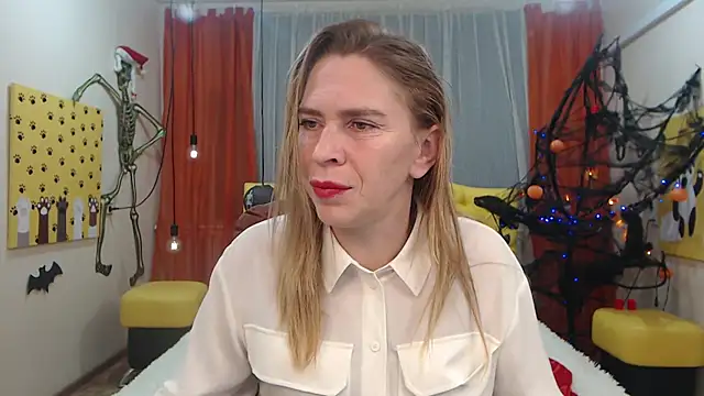 TessaDaybreak online show from 10.11.25