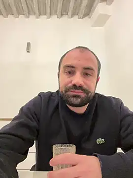 Snapshot of morfeoX chatting on 02.26.25 morfeoX online show from 02.26.25