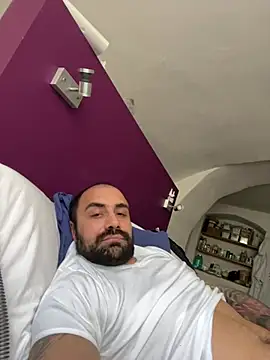 Snapshot of morfeoX chatting on 02.27.25 morfeoX online show from 02.27.25