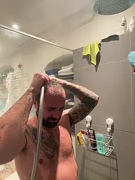 Snapshot of morfeoX chatting on 03.04.25 morfeoX online show from 03.04.25