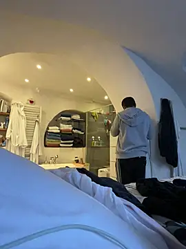 Snapshot of morfeoX chatting on 03.06.25 morfeoX online show from 03.06.25