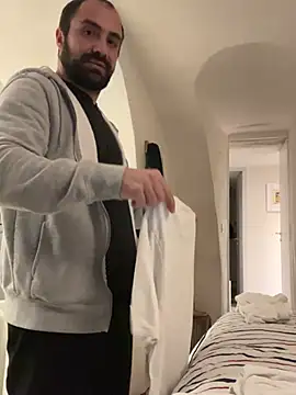 Snapshot of morfeoX chatting on 03.07.25 morfeoX online show from 03.07.25