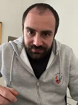 Snapshot of morfeoX chatting on 03.13.25 morfeoX online show from 03.13.25