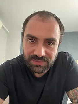 Snapshot of morfeoX chatting on 03.15.25 morfeoX online show from 03.15.25