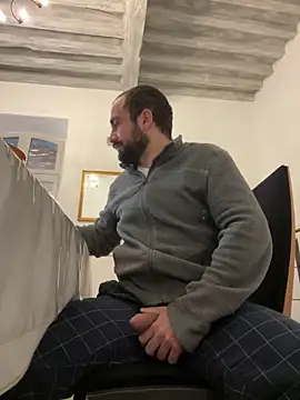 Snapshot of morfeoX chatting on 03.16.25 morfeoX online show from 03.16.25