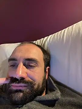 Snapshot of morfeoX chatting on 03.16.25 morfeoX online show from 03.16.25