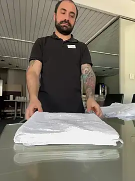 Snapshot of morfeoX chatting on 03.18.25 morfeoX online show from 03.18.25