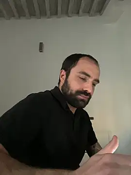 Snapshot of morfeoX chatting on 03.18.25 morfeoX online show from 03.18.25