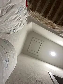 Snapshot of morfeoX chatting on 03.21.25 morfeoX online show from 03.21.25