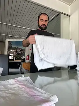 Snapshot of morfeoX chatting on 03.22.25 morfeoX online show from 03.22.25