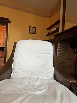 Snapshot of morfeoX chatting on 09.18.25 morfeoX online show from 09.18.25