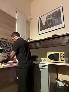 Snapshot of morfeoX chatting on 09.30.25 morfeoX online show from 09.30.25