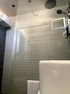 Snapshot of morfeoX chatting on 10.13.25 morfeoX online show from 10.13.25