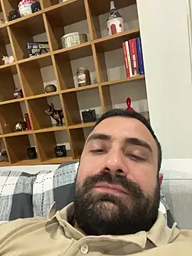 Snapshot of morfeoX chatting on 10.20.25 morfeoX online show from 10.20.25