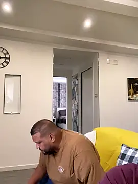 Snapshot of morfeoX chatting on 10.22.25 morfeoX online show from 10.22.25