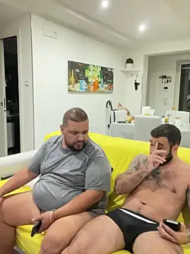 Snapshot of morfeoX chatting on 10.23.25 morfeoX online show from 10.23.25