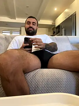 Snapshot of morfeoX chatting on 11.13.25 morfeoX online show from 11.13.25