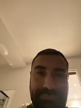 Snapshot of morfeoX chatting on 11.22.25 morfeoX online show from 11.22.25