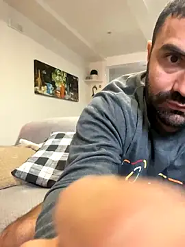 Snapshot of morfeoX chatting on 11.24.25 morfeoX online show from 11.24.25