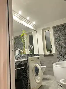 Snapshot of morfeoX chatting on 12.02.25 morfeoX online show from 12.02.25