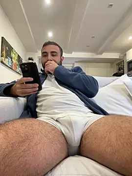 Snapshot of morfeoX chatting on 12.18.25 morfeoX online show from 12.18.25