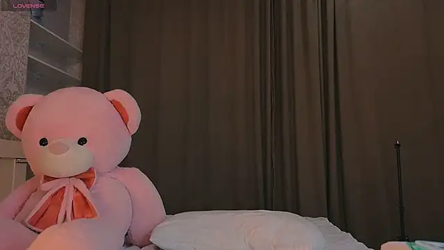 Demonic Angel  online show from 01.09.26