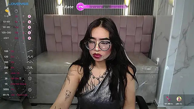 Snapshot of Anni_acker_b chatting on 10.10.25 Anni acker b online show from 10.10.25