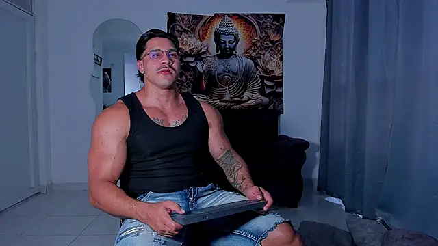 Valentino Dosantos  online show from 10.21.25