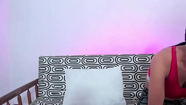 Snapshot of Extremely-Dirty-Sex chatting on 02.19.25 Extremely-Dirty-Sex online show from 02.19.25