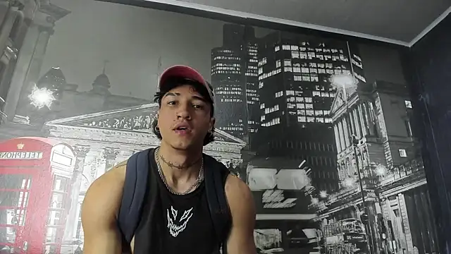 Snapshot of KaryBig3 chatting on 03.01.25 KaryBig3 online show from 03.01.25