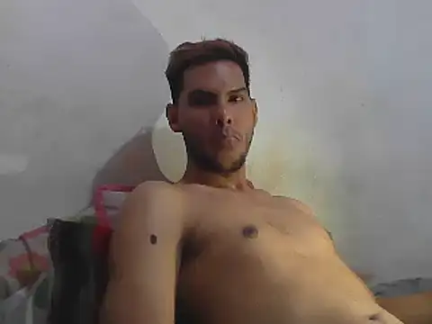 Snapshot of Albertxl91 chatting on 02.27.25 Albertxl91 online show from 02.27.25