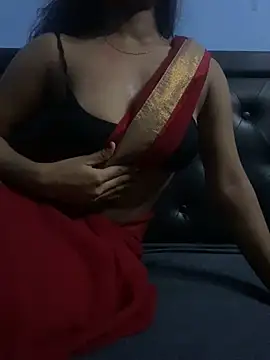 Snapshot of naughtysaraaa chatting on 03.15.25 naughtysaraaa online show from 03.15.25