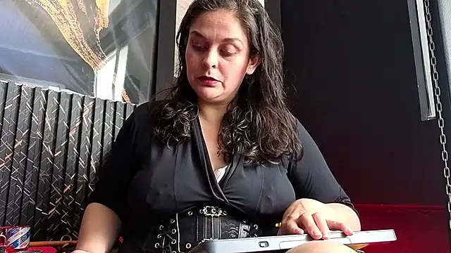 AmandaKovich online show from 03.20.26