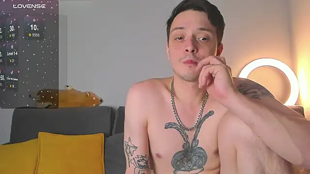 Snapshot of OnePunchGirl chatting on 11.02.25 OnePunchGirl online show from 11.02.25