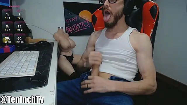 Snapshot of teninchty chatting on 02.01.26 teninchty online show from 02.01.26