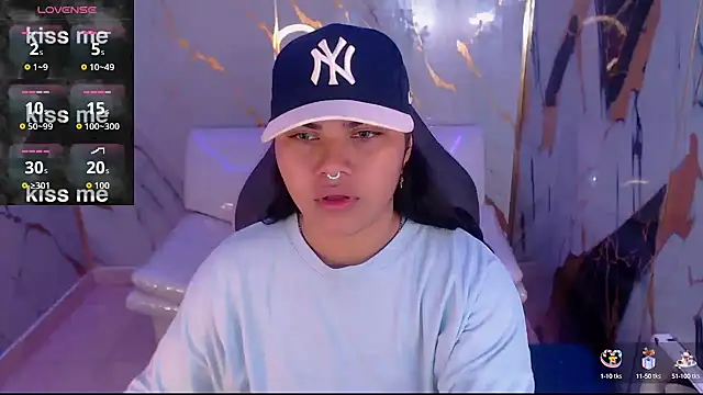 Snapshot of melany_rouse18 chatting on 10.10.25 melany rouse18 online show from 10.10.25