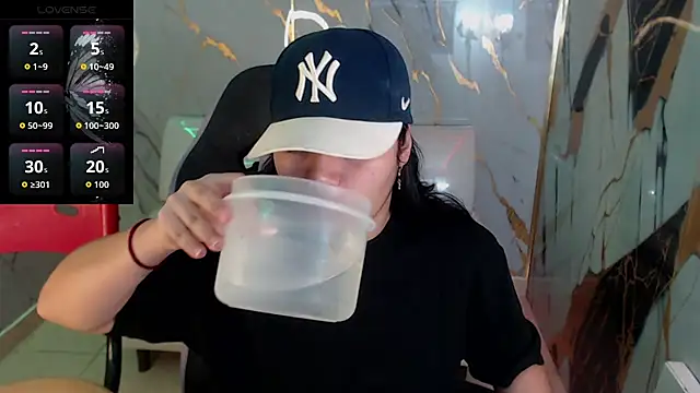 Snapshot of melany_rouse18 chatting on 12.04.25 melany rouse18 online show from 12.04.25